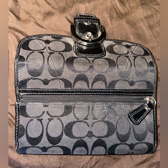 Couch Wallet - Picture 7 of 9